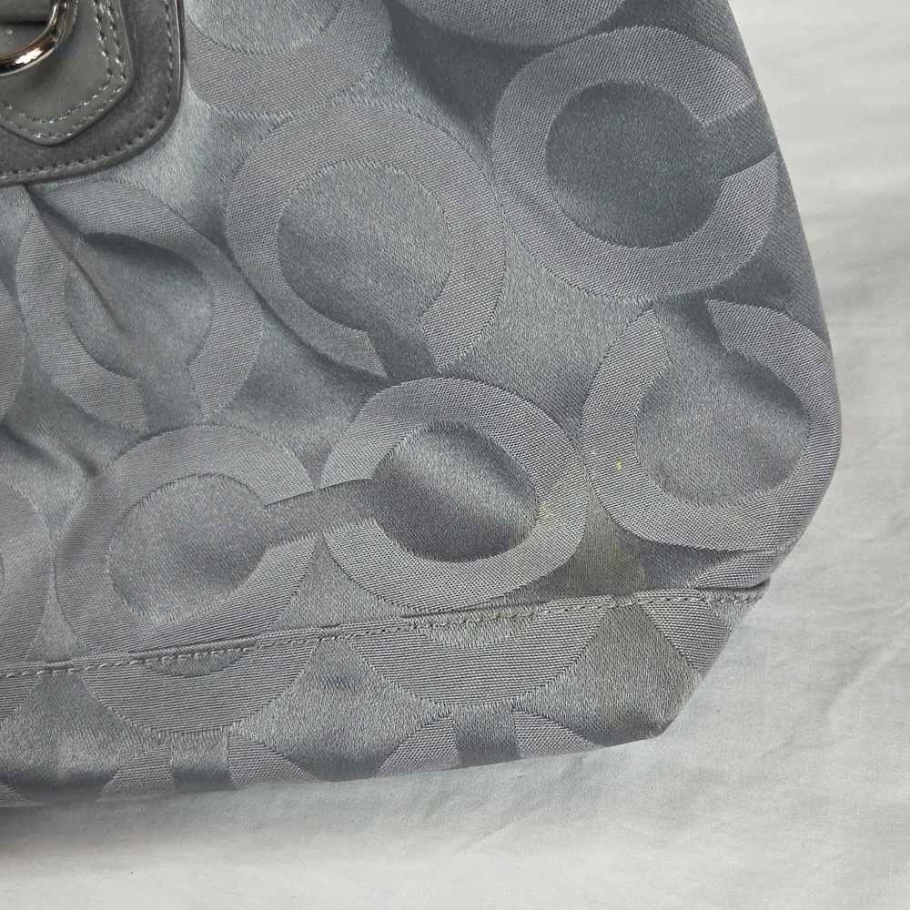 COACH SABRINA MADISON Charcoal Gray Lavender Lilac Satchel Purse Op-Art Fabric